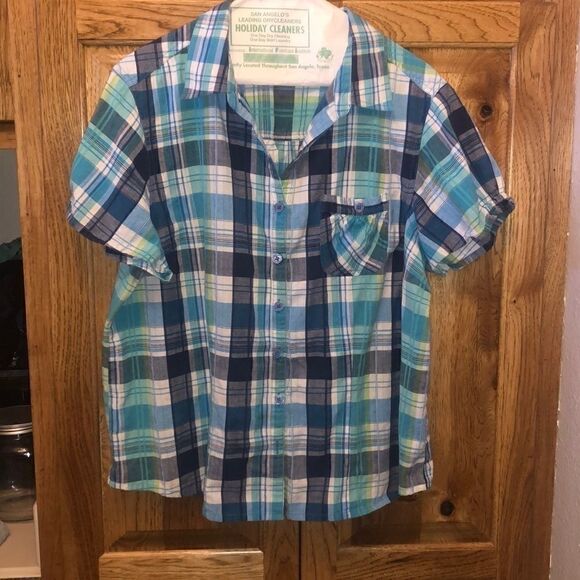Plus size blue aqua plaid button down with pocket - Picture 1 of 2